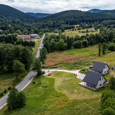 Osada Niebieskich Drzwi *