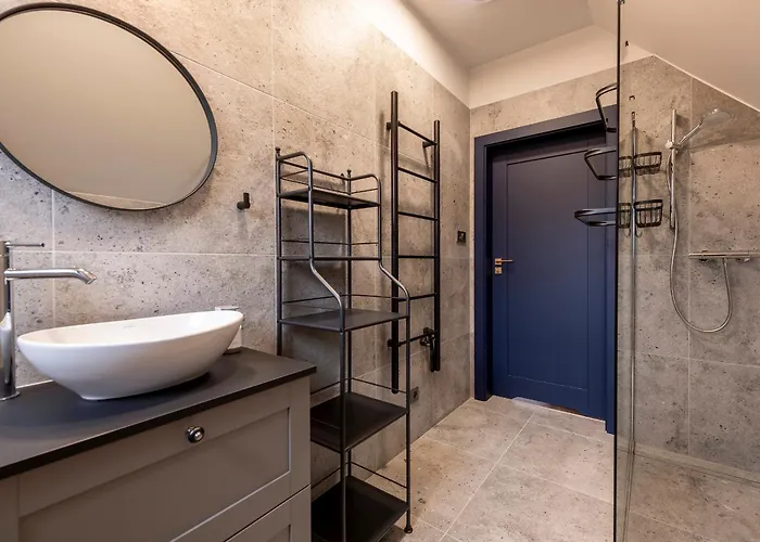 Osada Niebieskich Drzwi